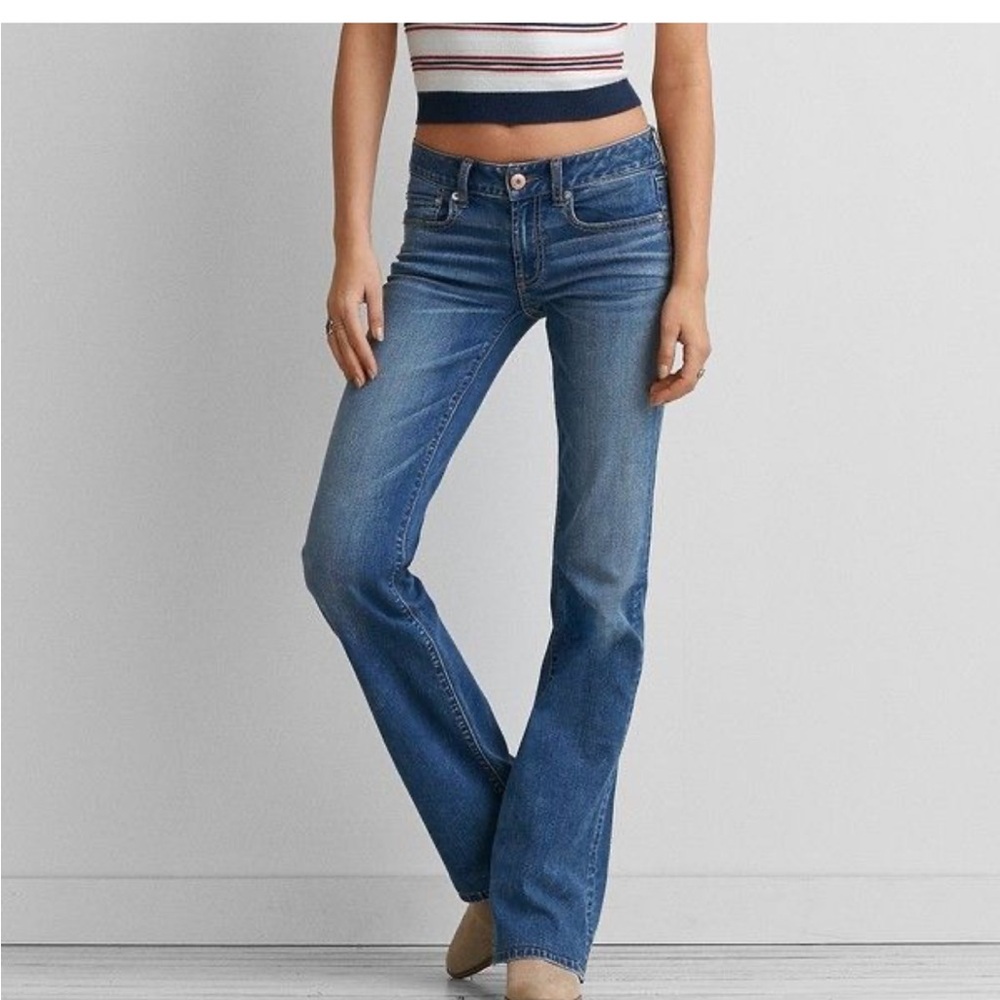 American Eagle Boyfriend Fit 77 Flare Jean -EUC- Sz 8- low- mid rise- stretch